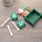 Decoratiune Mos Craciun de tip calendar